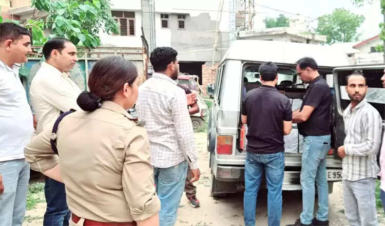 चारधाम यात्रा से पहले खाद्य सुरक्षा पर सख्ती, 50 किलो मिठाई नष्ट