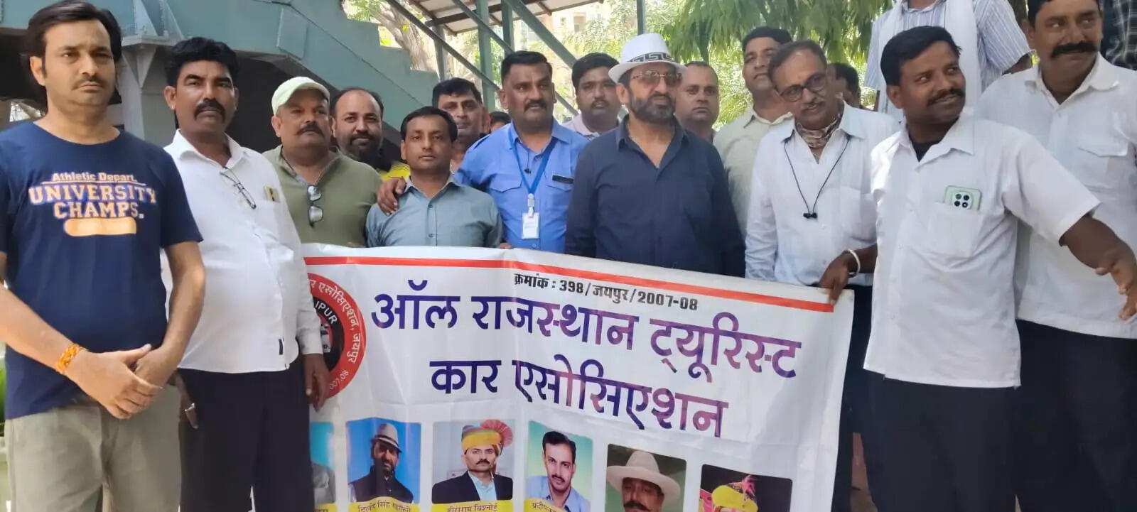 टैक्सी चालकों ने भरी हुंकार: मांगें नहीं मानीं तो करेंगे आंदोलन
