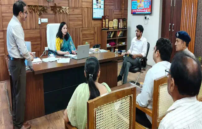 नारनौल में पेट्रोल-डीजल की कोई कमी नहीं, जमाखोरी और कालाबाजारी पर होगी कार्रवाई