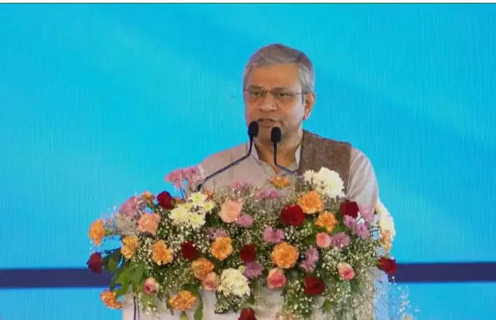 हाइड्रोजन ट्रेन का दिल्ली तक होगा विस्तार, परीक्षण शुरू : अश्वनी वैष्णव