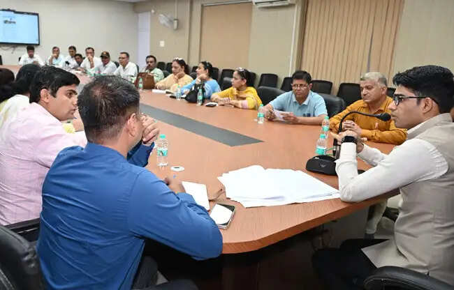 सोनीपत: एसआईआर-2026 में लापरवाही पर एडीसी ने दी कार्रवाई की चेतावनी