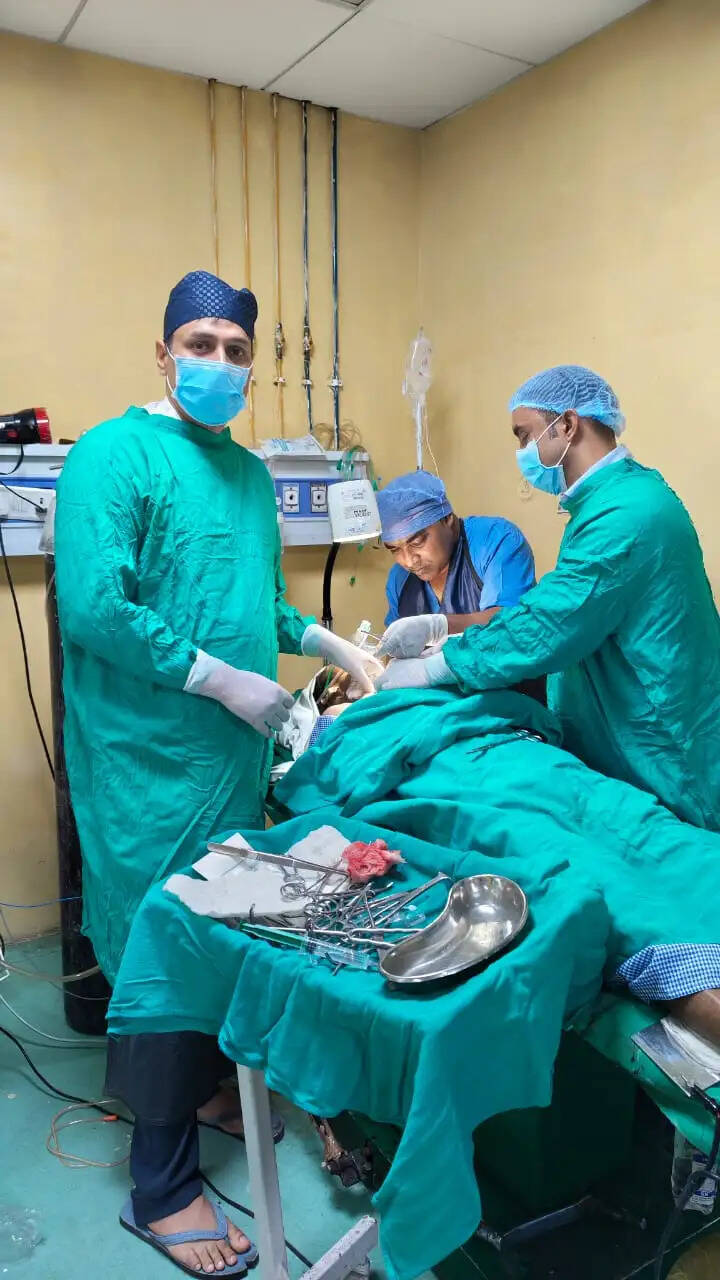 मौत के मुंह से जिंदगी छीन लाए मेडिकल कॉलेज खीरी के जांबाज डॉक्टर्स