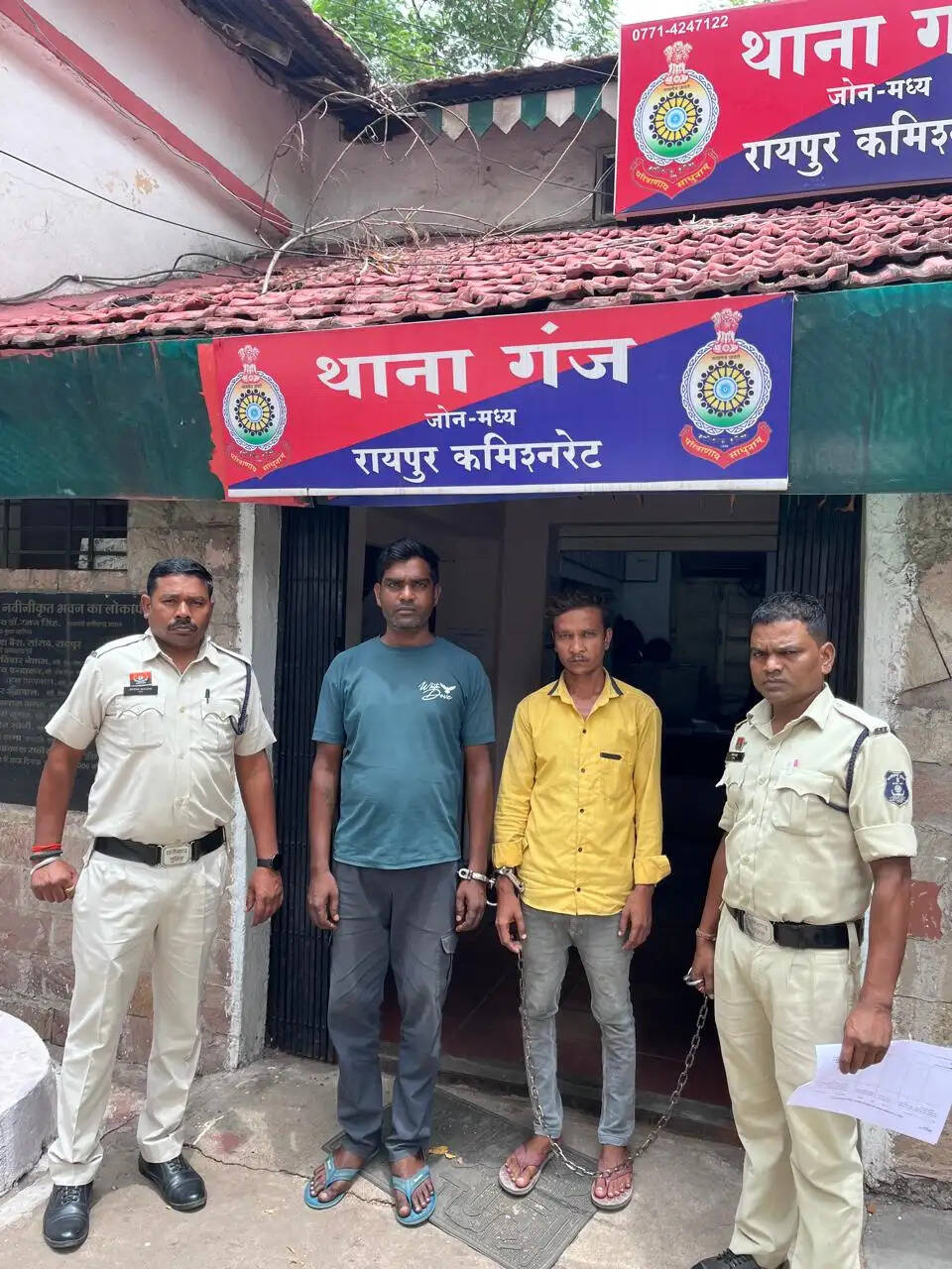 एनडीपीएस केसों में शिकंजा, यूपी से दो फरार वारंटी गिरफ्तार