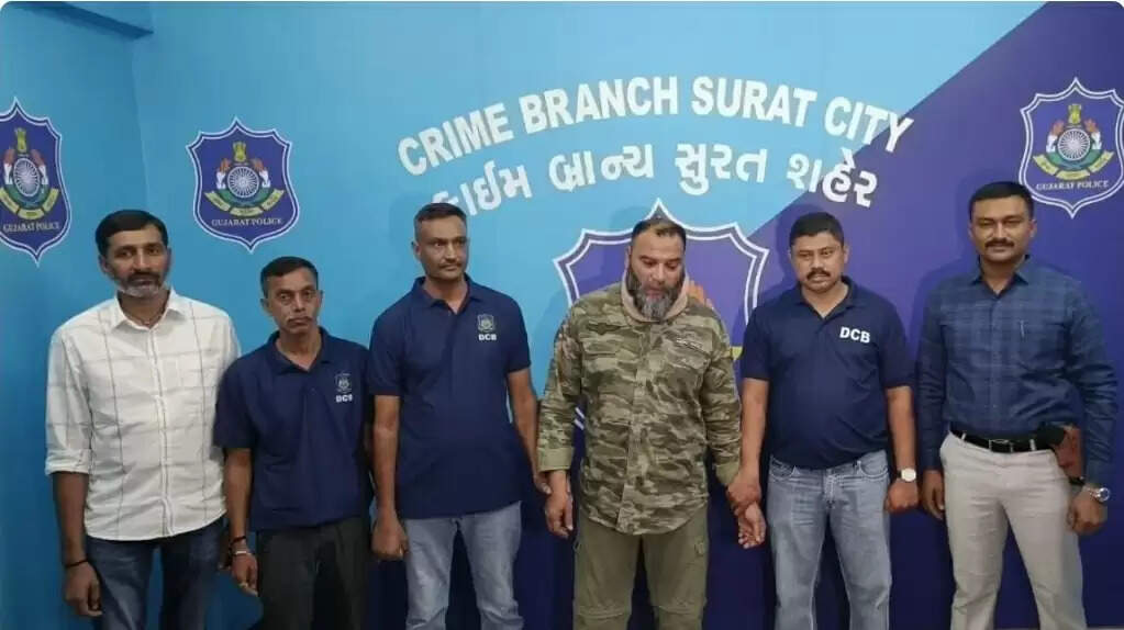 देशभर की पुलिस को चकमा देने वाला ‘रहमान डकैत’ सूरत से गिरफ्तार