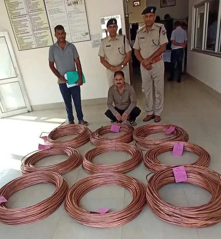 चोरी का रेल तार खरीदने वाला कबाड़ी भी गिरफ्तार, अब तक नौ आरोपित पकड़े