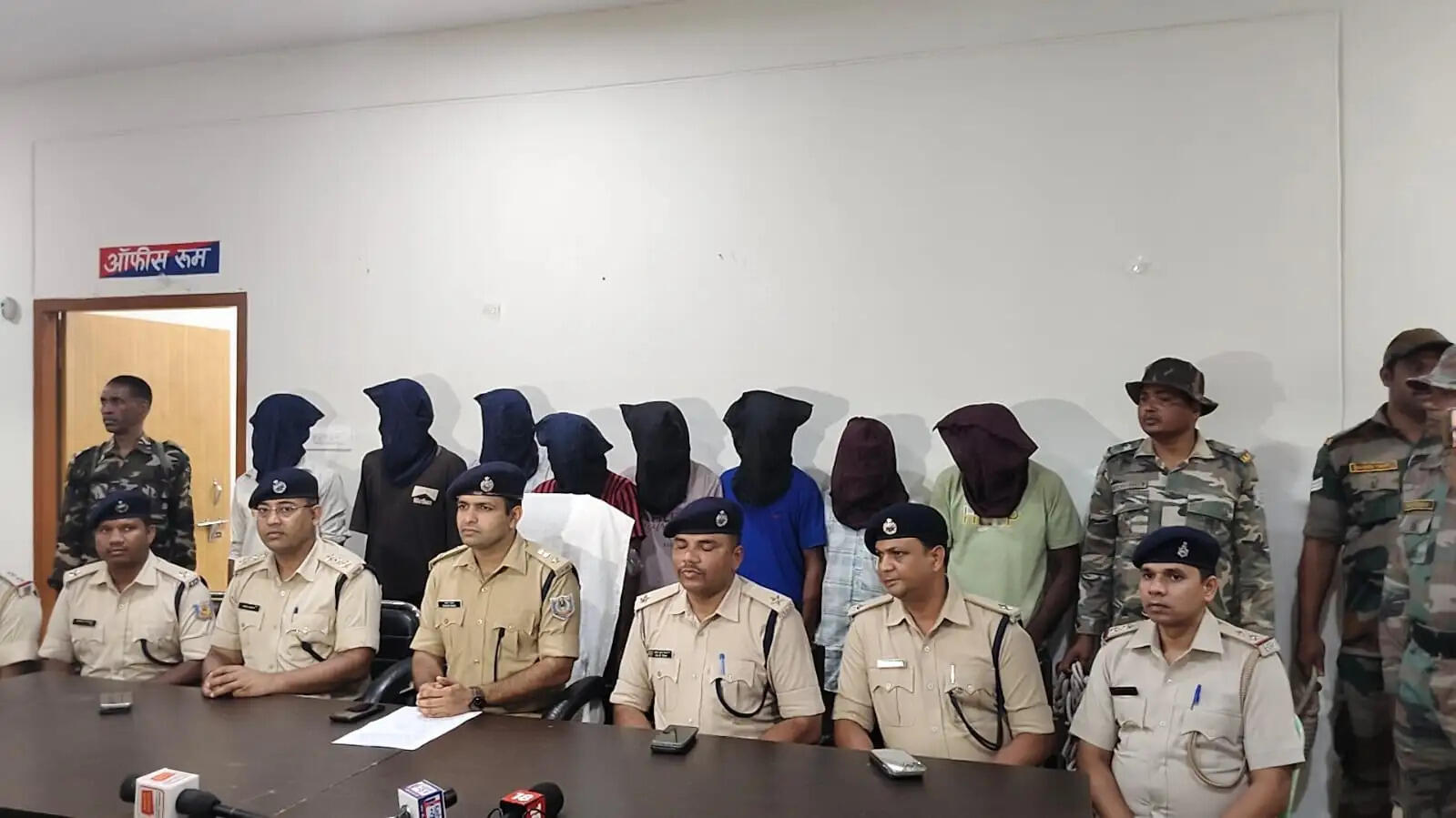 बाइक चोर गिरोह का खुलासा, चोरी की दस बाइक के साथ आठ आरोपित गिरफ्तार