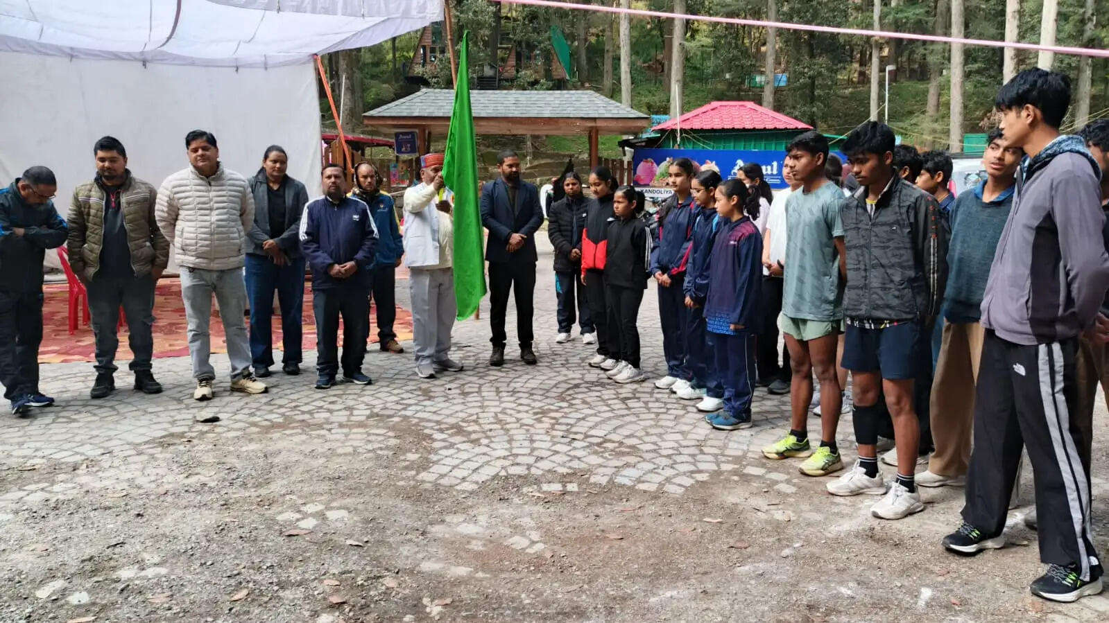 कंडोलिया से टेका रोड तक दौड़े खिलाड़ी, विधायक ने विजेताओं को किया पुरस्कृत