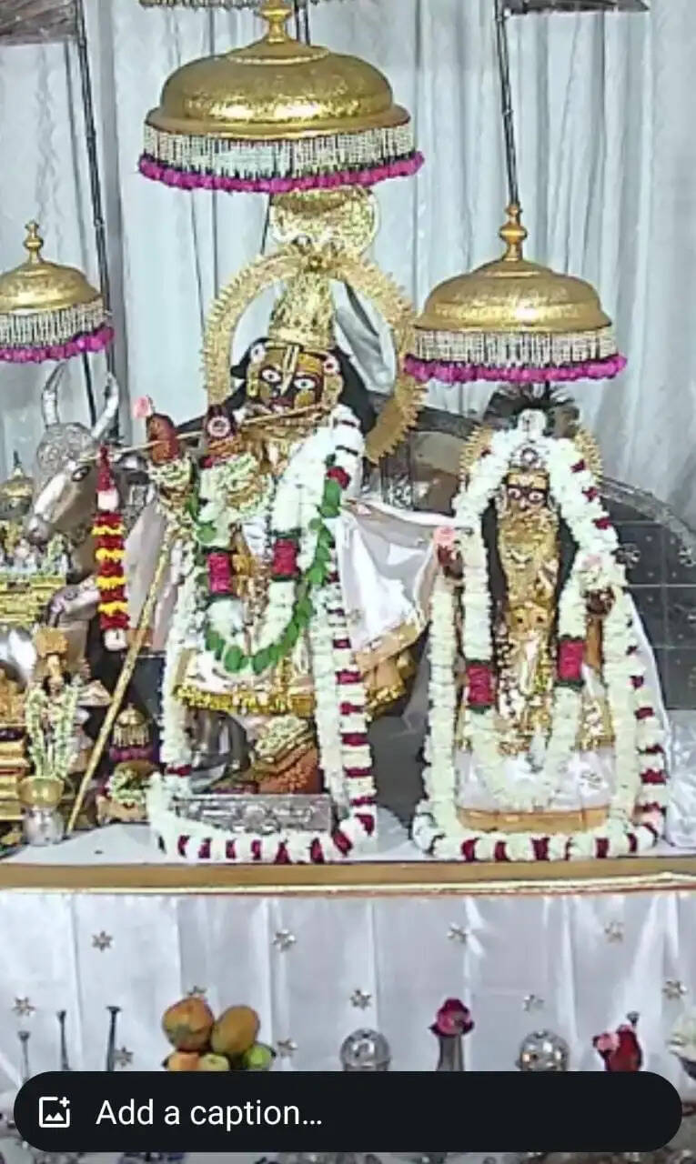 छोटी काशी में गूंजे कार्तिक मास के जयकारे