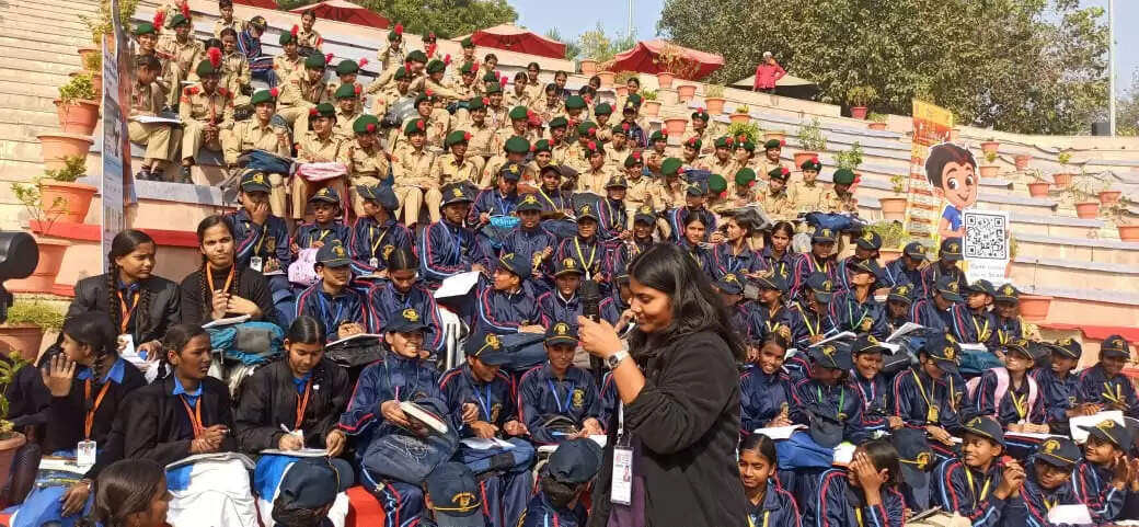 काशी तमिल संगमम में रामनगर की छात्राओं ने सीखी तमिल, एनसीसी कैडेट्स को अनोखा अनुभव