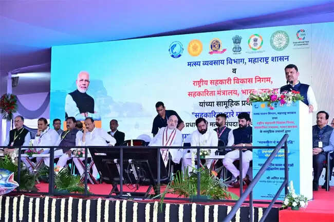 सहकारिता के माध्यम से मत्स्य पालन क्षेत्र में आएगी समृद्धि : अमित शाह