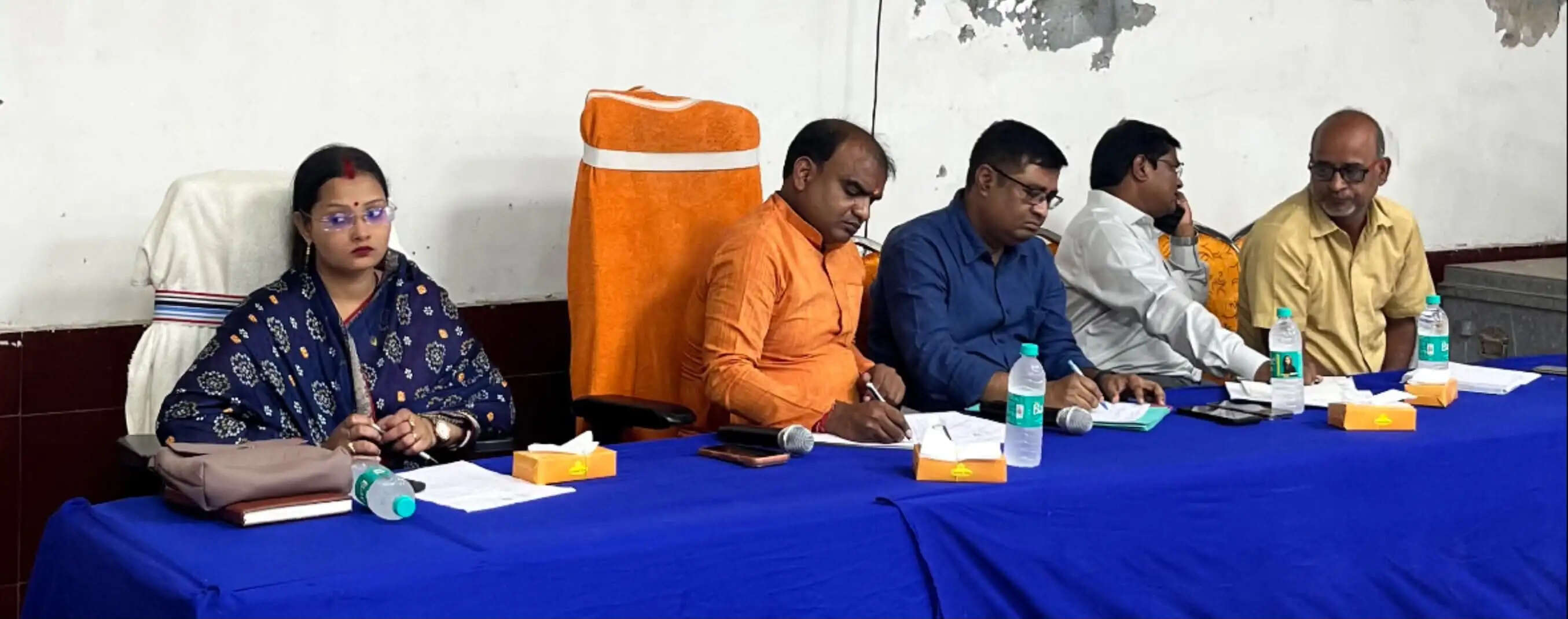 पार्षदों के हंगामे के कारण छपरा नगर निगम की बोर्ड बैठक स्थगित : मेयर