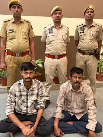 ट्रकों से लाखों रुपये के लोहे के सरिए चोरी करने वाले चालक-कंडक्टर गिरफ्तार