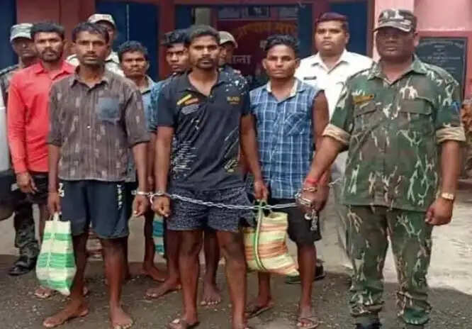 जादू-टोना के शक में ग्रामीण की हत्या कर जलाया शव, संलिप्त 06 आरोपित पकड़ाये
