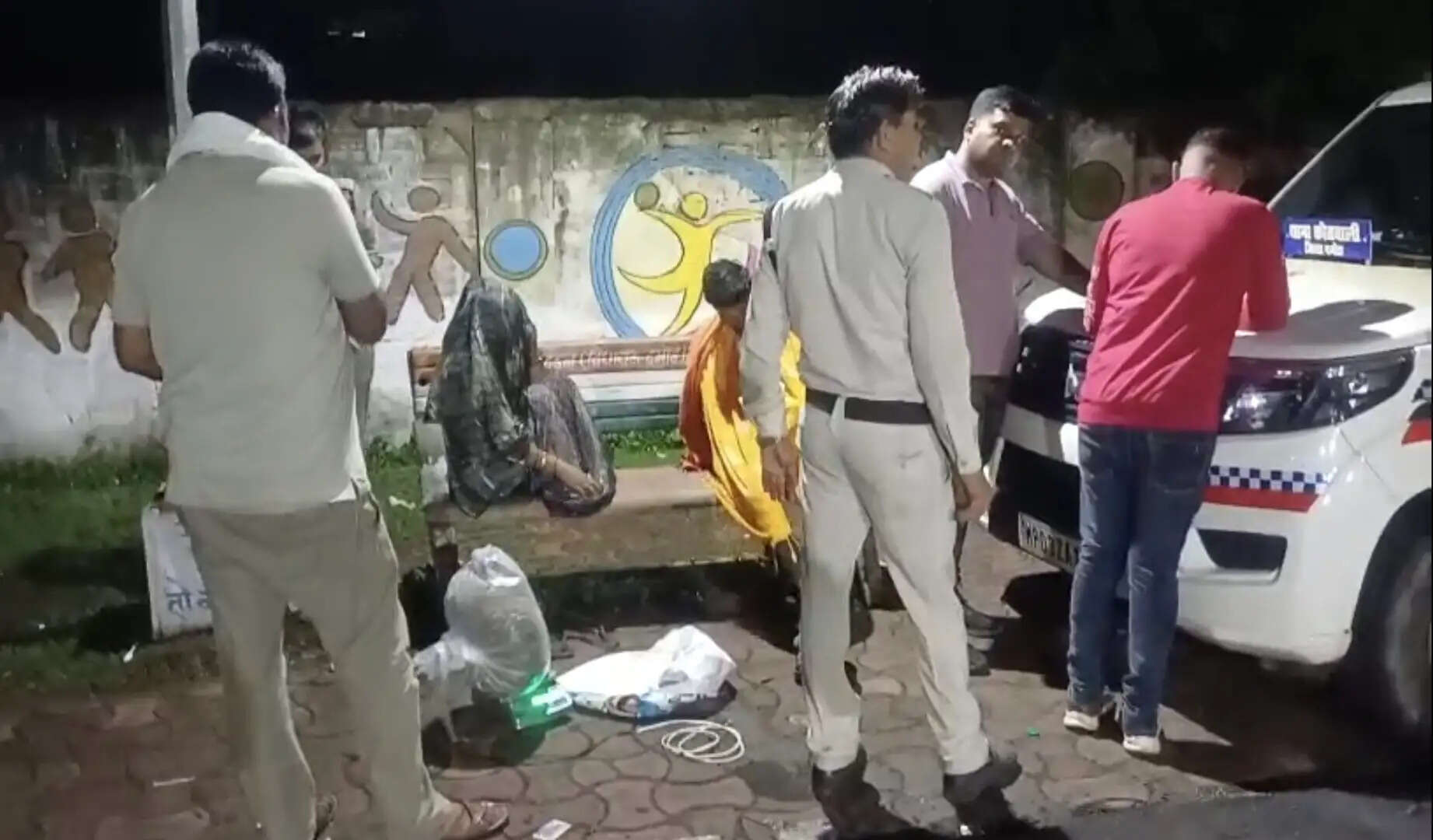 दमोहः गांजा तस्करी करते पकड़े गए पति-पत्नी, 3 किलो 935 ग्राम गांजा बरामद