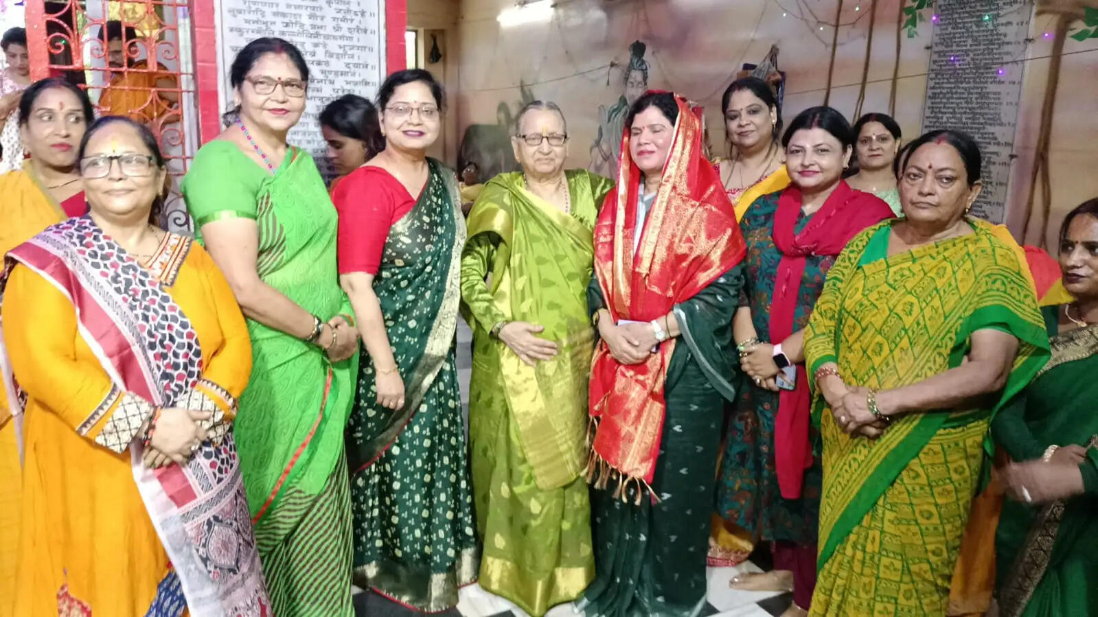 रामेश्वरम मंदिर में मातृ शक्ति ने श्रद्धा एवं भक्तिभाव के साथ किया रुद्राभिषेक