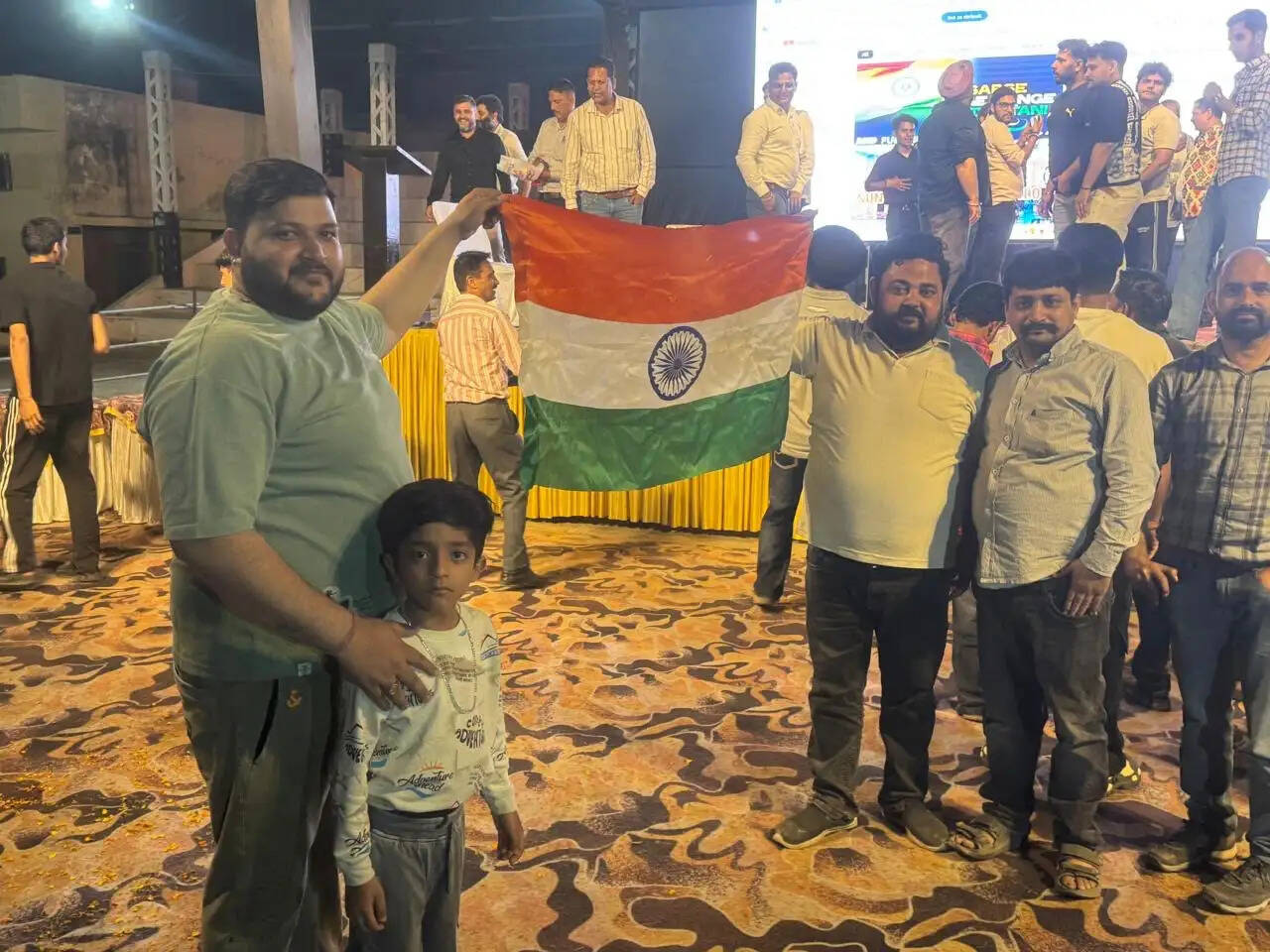 भारत की टी-20 वर्ल्ड कप जीत पर कठुआ में जश्न, शहीदी चैक पर युवाओं ने आतिशबाजी कर मनाई खुशी