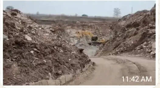 अवैध खनन के जाल में जकड़ता मैहर, प्रशासन की कार्रवाई के बीच उठे बड़े सवाल