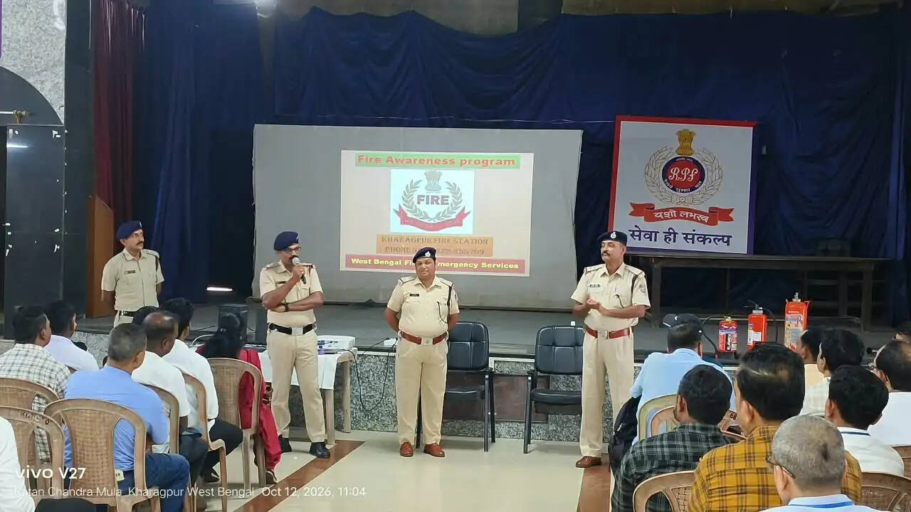 खड़गपुर रेल मंडल में रेलकर्मियों को अग्निशमन और अग्नि सुरक्षा का प्रशिक्षण