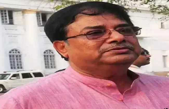 उत्तर बंगाल के पूर्व विकास मंत्री उदयन गुहा फूलबागान से गिरफ्तार