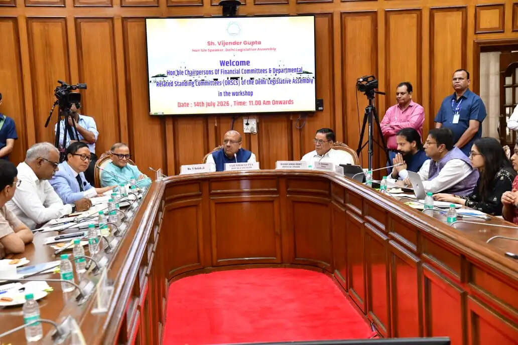 स्थायी समितियां विधायी निगरानी और सुशासन को सुदृढ़ करती हैं : विजेंद्र गुप्ता