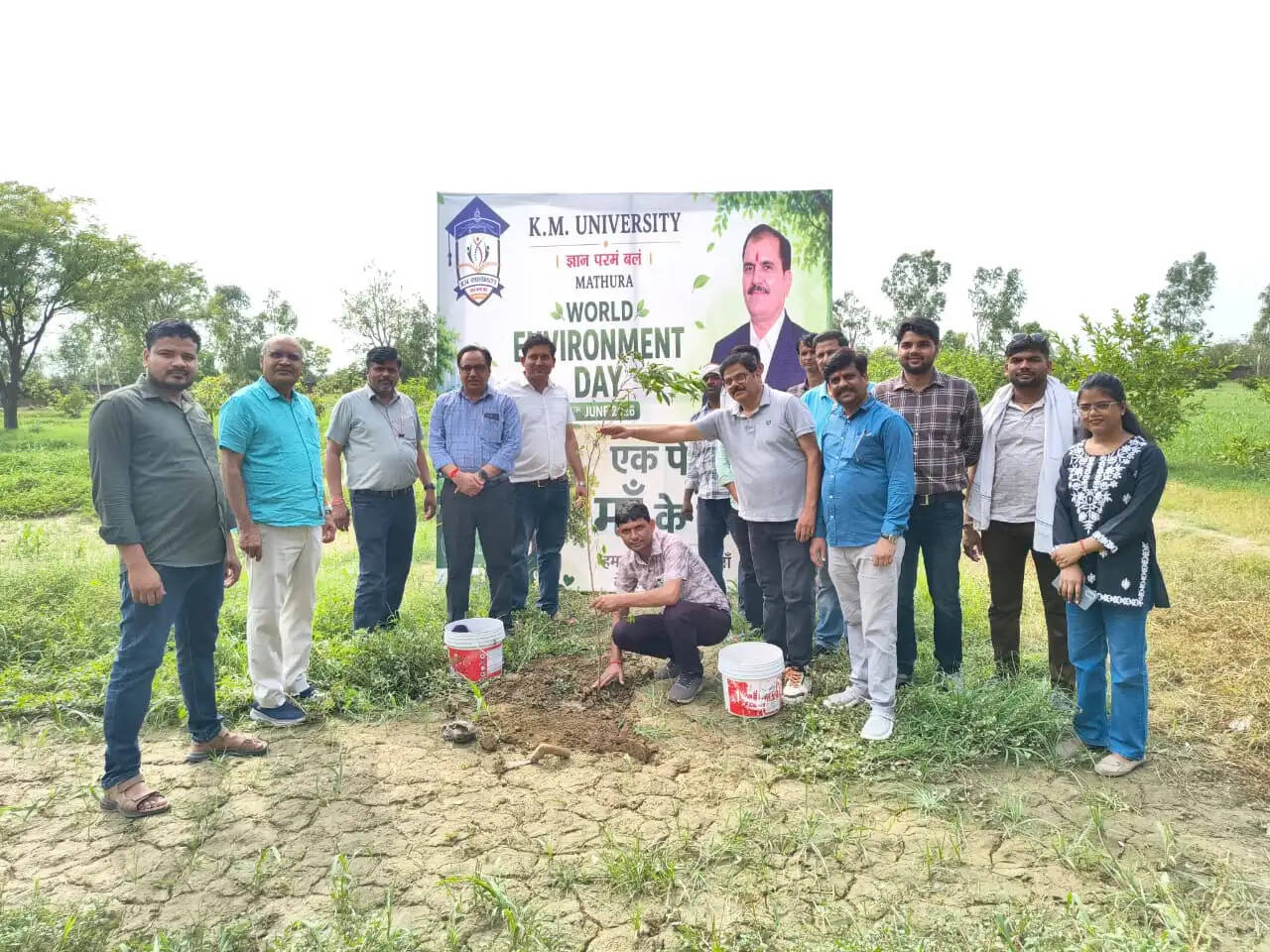 विश्व पर्यावरण दिवस पर केएम विश्वविद्यालय परिवार ने किया पौधरोपण