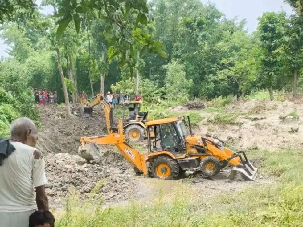 मजदूरों को काम नहीं मिलने की शिकायत, जांच के बाद कार्रवाई की बात कह रहा प्रशासन