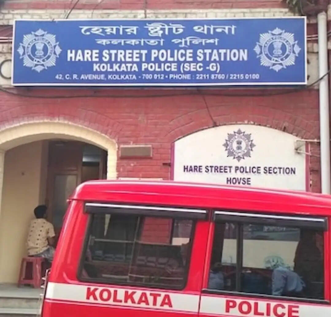 माकपा नेता और अधिवक्ता फिरदौस शमीम के खिलाफ यौन उत्पीड़न का मामला दर्ज