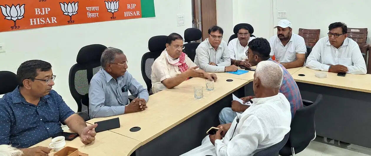 हिसार : नेपाल की पीड़ा में भारत हरसंभव सहयोग के लिए प्रतिबद्ध : डॉ. कमल गुप्ता
