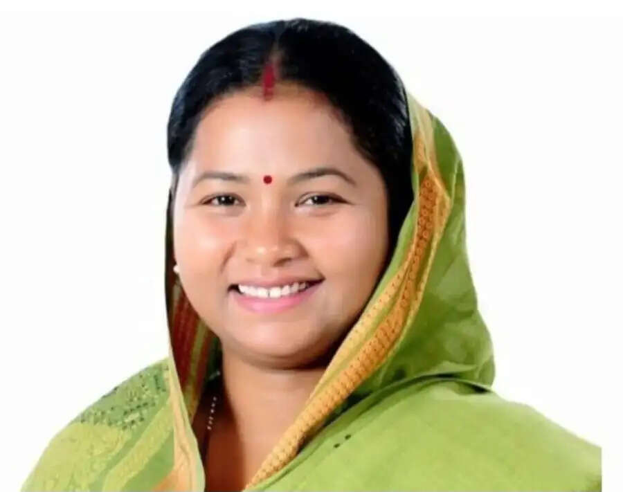 महिलाओं को लेकर मंत्री इरफान अंसारी का बयान शर्मनाक, बर्खास्त करें मुख्यमंत्री: गीता कोड़ा