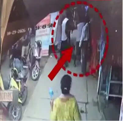 गुवाहाटी के धीरेनपारा में धारदार हथियार से हमला, चार लोग घायल; एक की हालत गंभीर