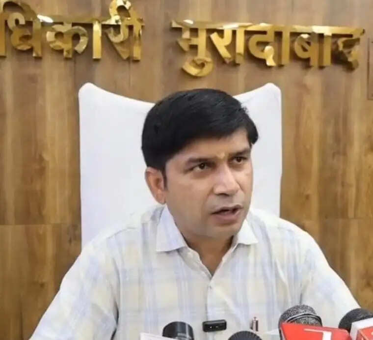 मुरादाबाद : विद्युत चोरी पर जिलाधिकारी सख्त, 8,000 परिसरों की हुई जांच