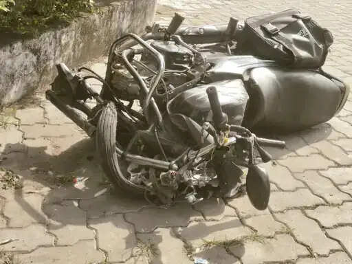 मंदसौर:&nbsp;डंपर की टक्कर से शिक्षक की मौत, चालक वाहन छोड़कर फरार, पुलिस ने शुरू की जांच