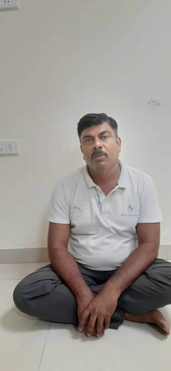 एंटी गैंगस्टर टास्क फोर्स ने 25 हजार का इनामी गैंगस्टर प्रवीण कमांडो को पकड़ा