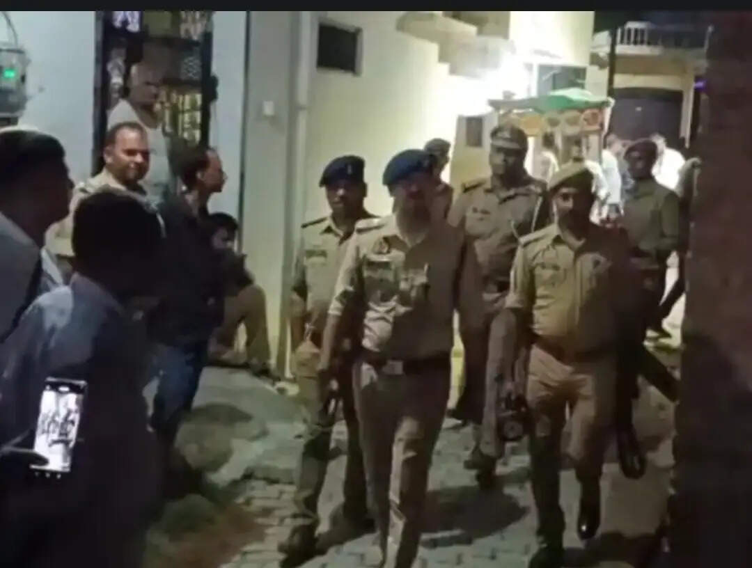 घर में अकेली रह रही वृद्धा की संदिग्ध मौत, लूटपाट के बाद हत्या की आशंका