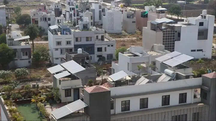 पश्चिम मप्र में अब 83,500 स्थानों पर घरों के छतों से हो रहा बिजली उत्पादन
