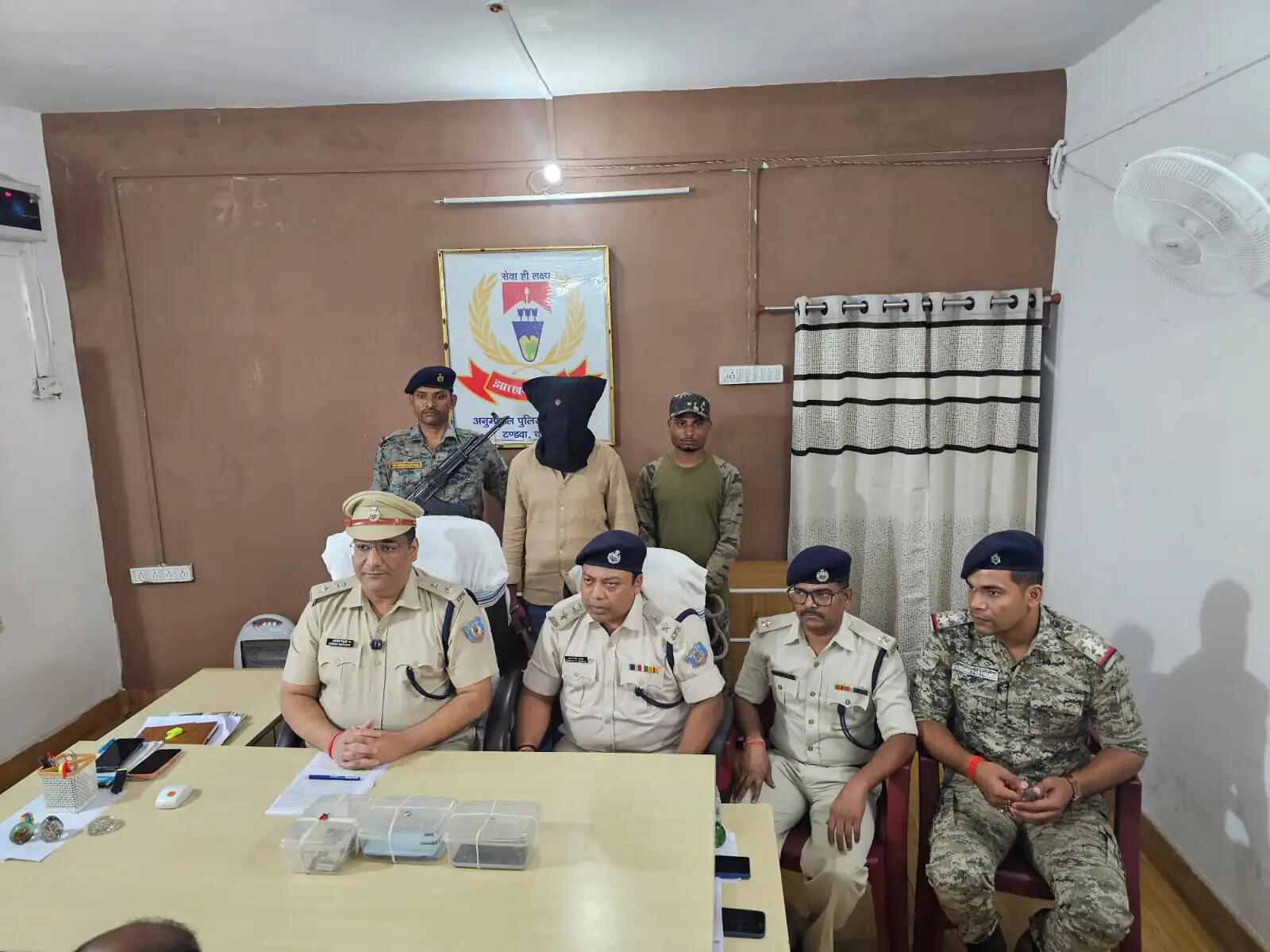 कोयला परियोजना परिसर में फायरिंग मामले में दो गिरफ्तार