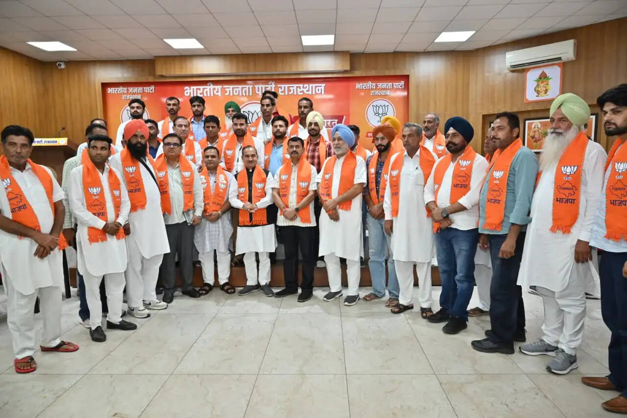 भारतीय किसान यूनियन के जिलाध्यक्ष संदीप सिंह केरा सहित 31 कार्यकर्ता भाजपा में शामिल
