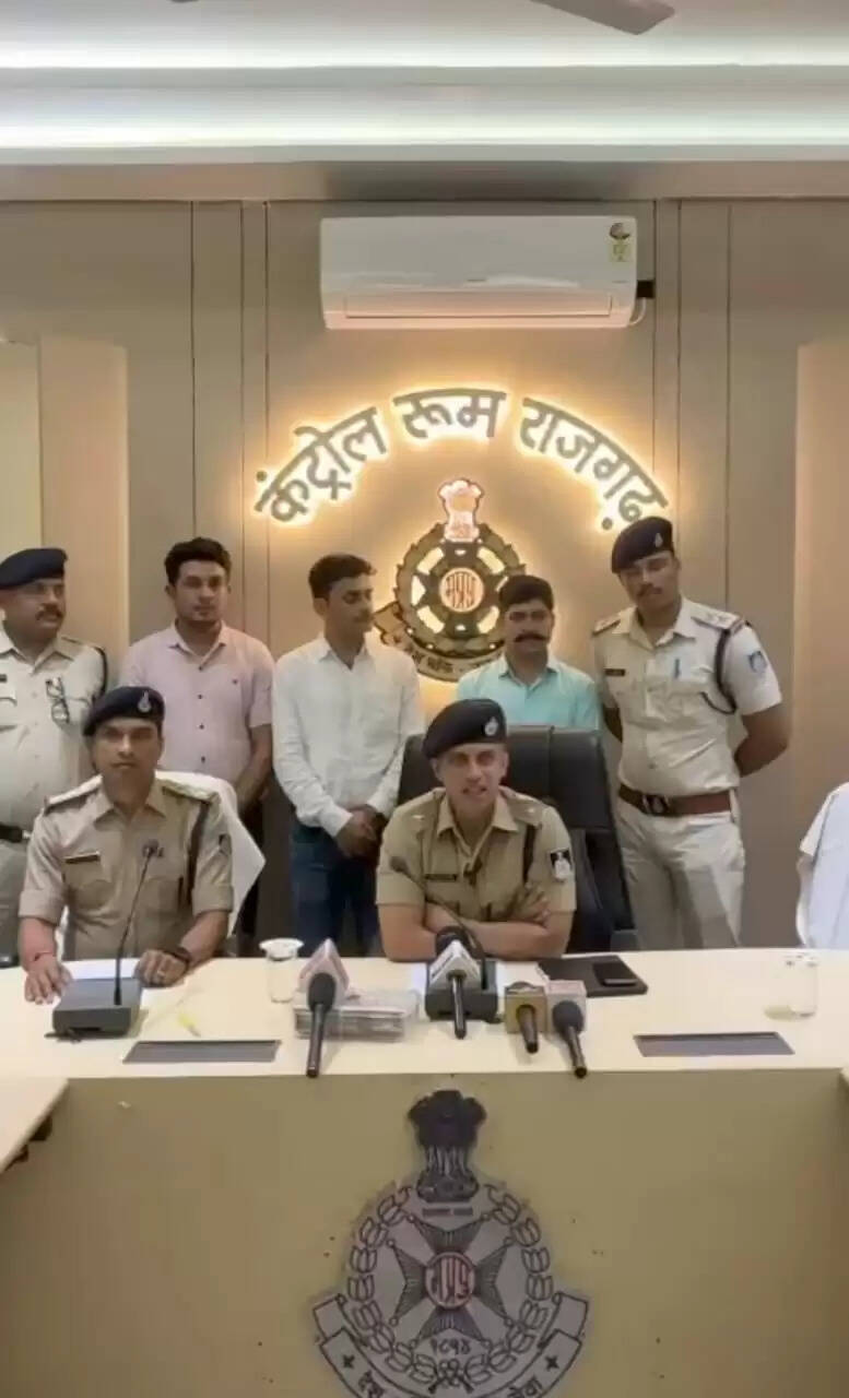 राजगढ़ः सरसों से भरा ट्रक गायब करने वाले दो आरोपित गिरफ्तार, 5 लाख का माल बरामद