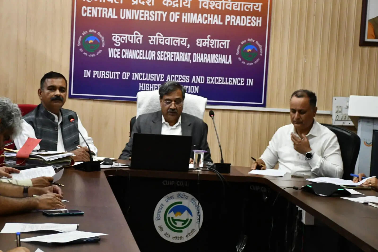 सीयू के पुस्तकालय में एआई आधारित सेवाओं के संभावित उपयोग पर हुई चर्चा
