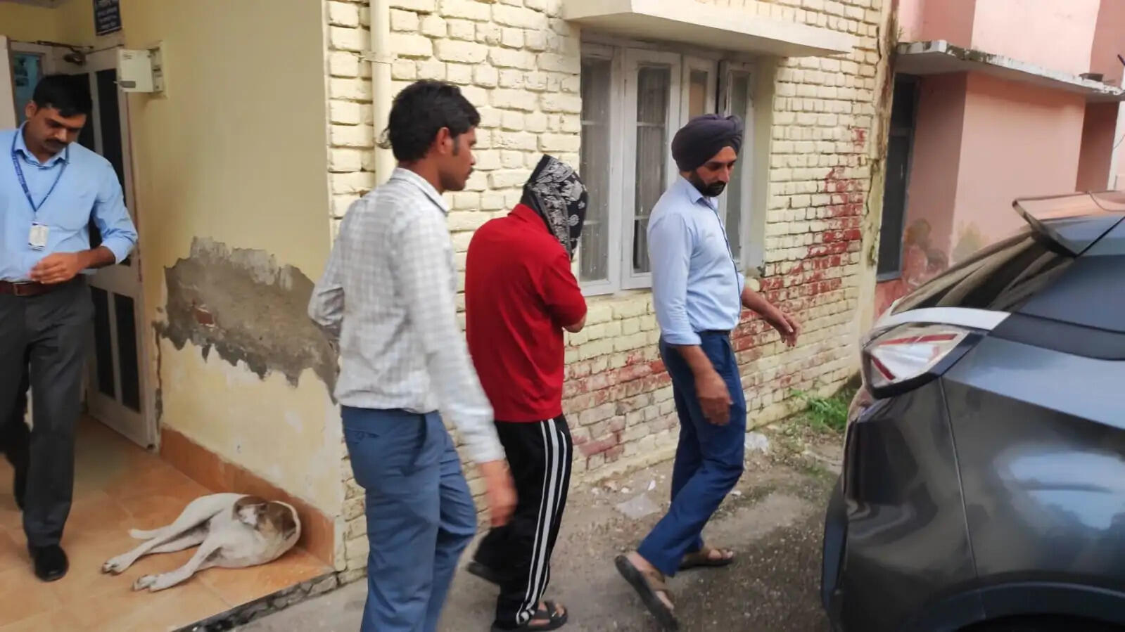 विजिलेंस के ट्रैप में फंसा जेई, 8 हजार की रिश्वत के साथ दबोचा