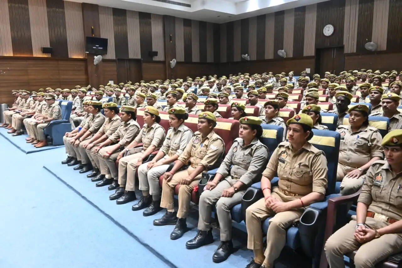 यूपी-112 को और प्रभावी बनाने की पहल, उत्कृष्ट पुलिसकर्मियों को मिलेगा सम्मान : पुलिस आयुक्त