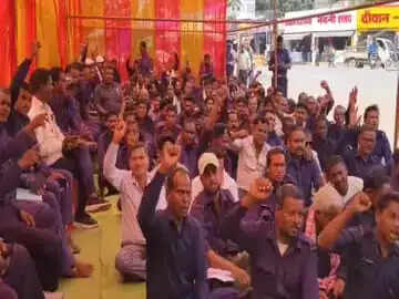 जांजगीर-चांपा में कोटवारों का धरना-प्रदर्शन, 15 हजार रुपये मासिक पारिश्रमिक और नियमितीकरण की मांग