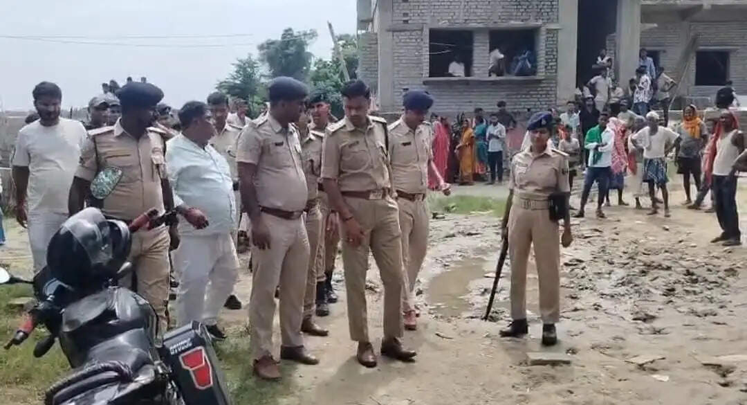 संदिग्ध परिस्थिति में मुंशी का शव बरामद, एफएसएल जांच शुरू