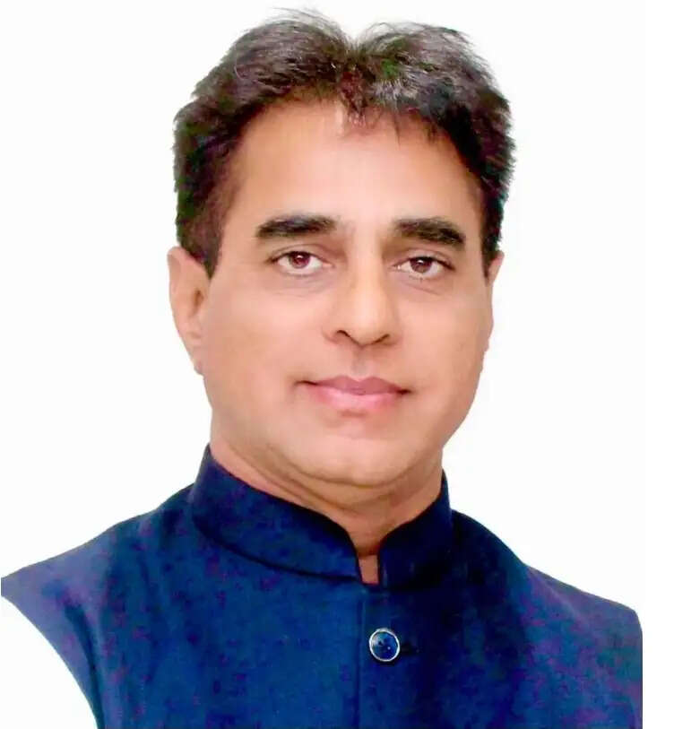 गुजरात में पांच लाख बेटियों को दी मुफ्त सर्वाइकल कैंसर वैक्सीन
