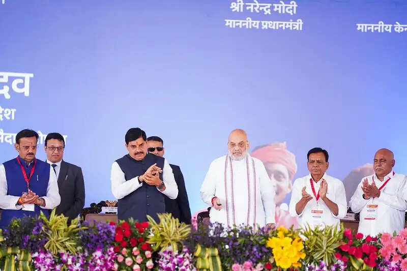 (लीड) पशुधन और दुग्ध उत्पादन से आएगी गौपालकों के घरों में समृद्धि : अमित शाह