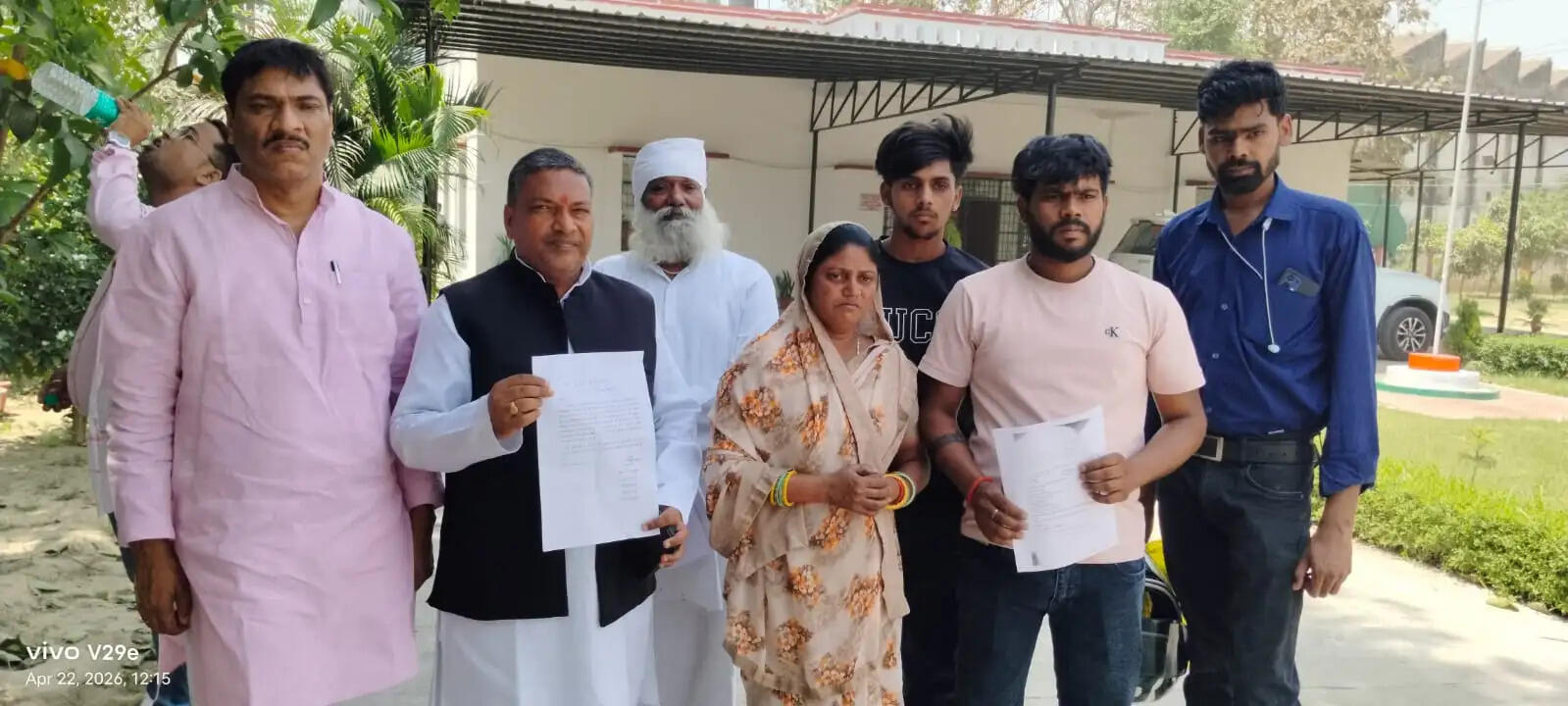 गोरखपुर में इंसाफ की पुकार : पति की मौत के बाद दर-दर भटक रही विधवा, आरोपियों की धमकियों से दहशत