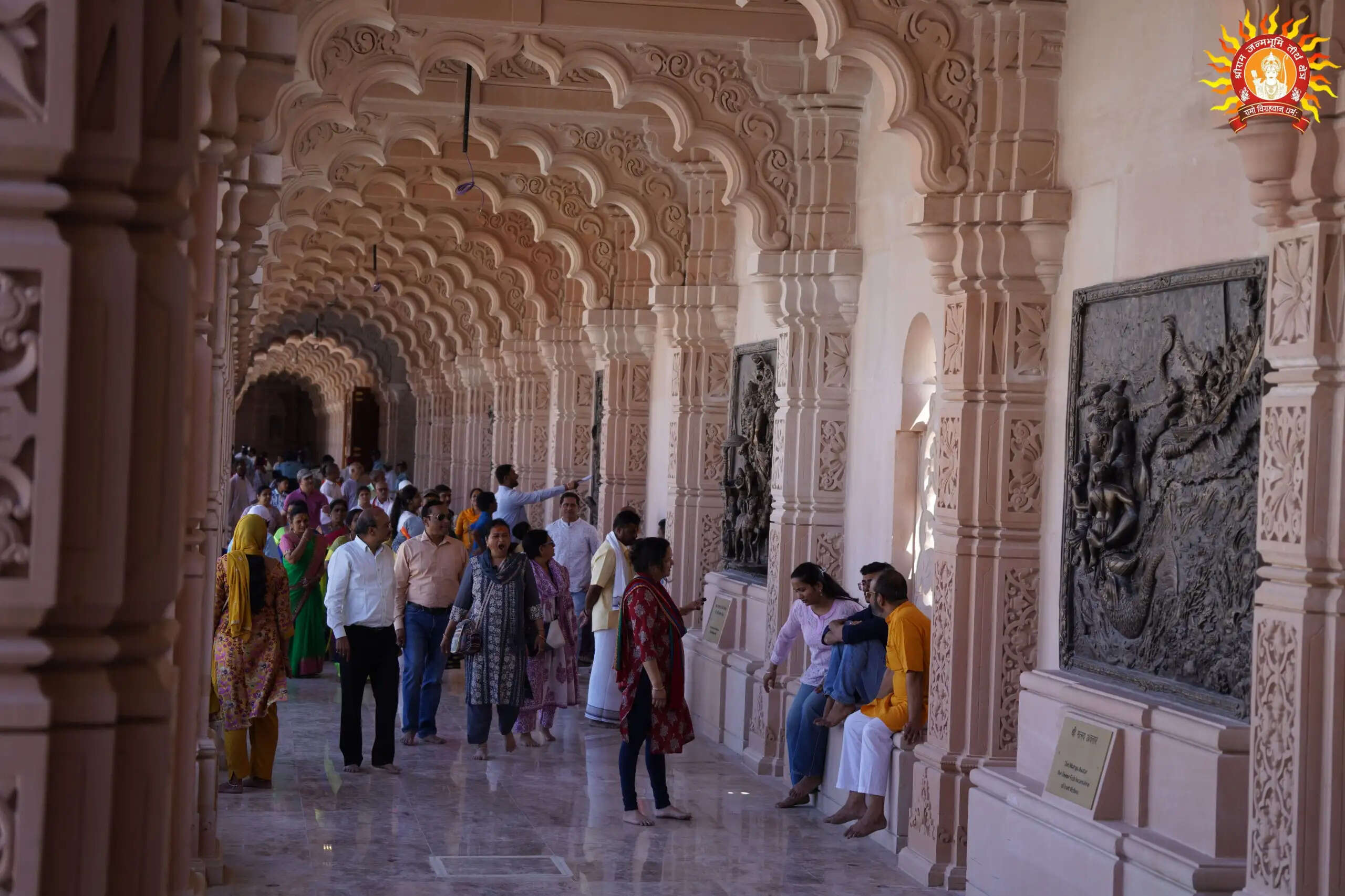 अयोध्या में श्रीराम जन्मभूमि समेत परिसर के सभी मन्दिरों में दर्शन प्रारम्भ, जारी हो रहे आनलाइन पास