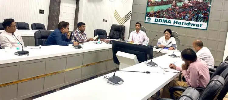 मानसून से पहले सभी विभाग तैयारियां पूरी करें, लापरवाही बर्दाश्त नहीं: एडीएम