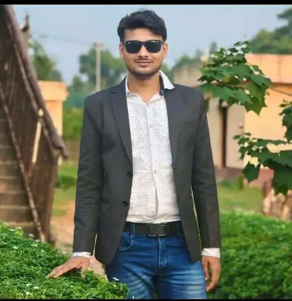 गोघाट के मान्दारण में संदिग्ध हालात में युवक की मौत, जांच शुरू