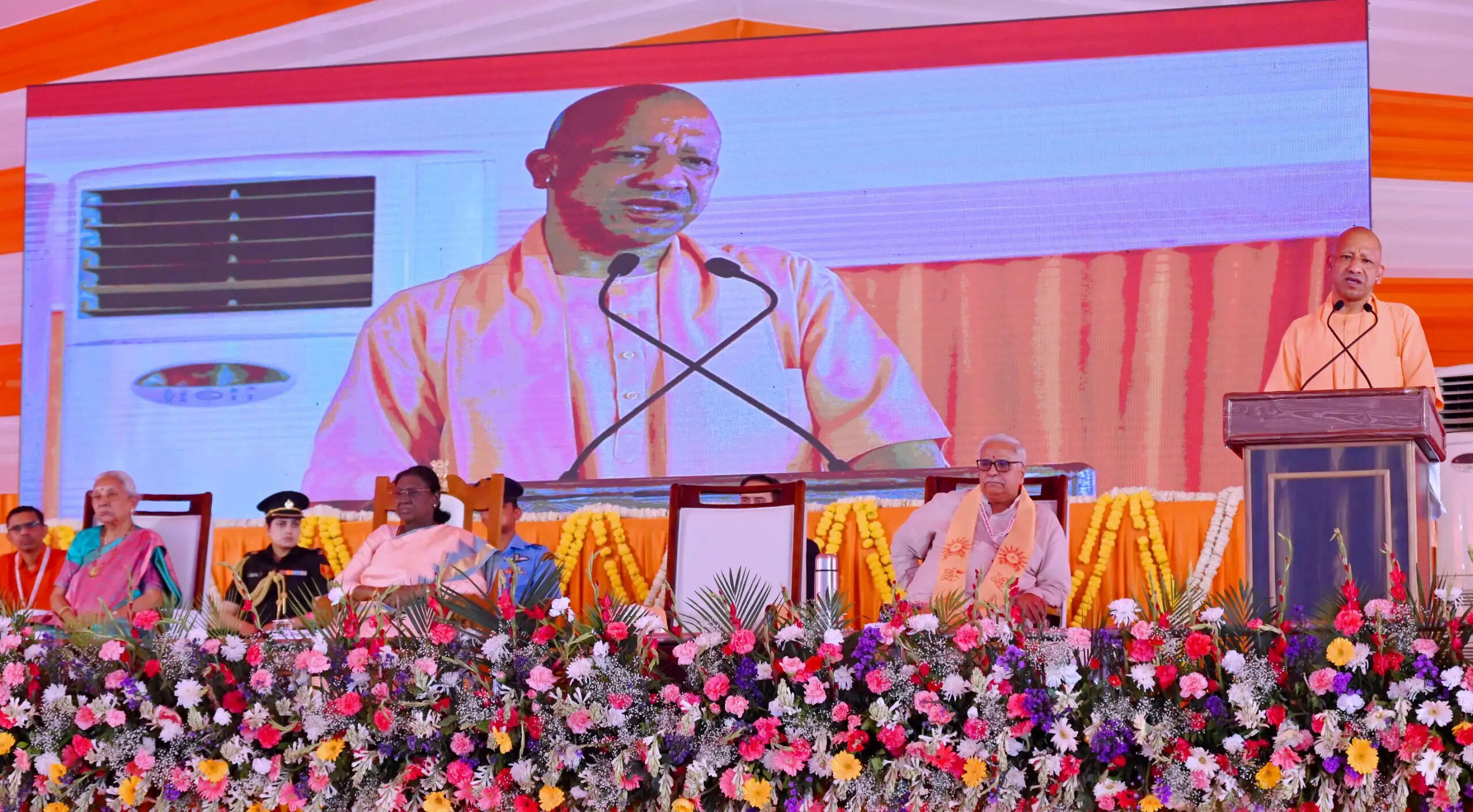 दुनिया में युद्ध चल रहे और हम कर रहे&nbsp;हैं रामराज्य की अनुभूति: मुख्यमंत्री योगी